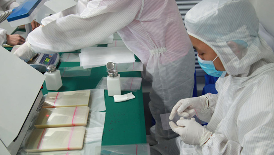 百級無塵生產(chǎn)車間生產(chǎn)防藍(lán)光薄膜_防藍(lán)光薄膜應(yīng)用方案